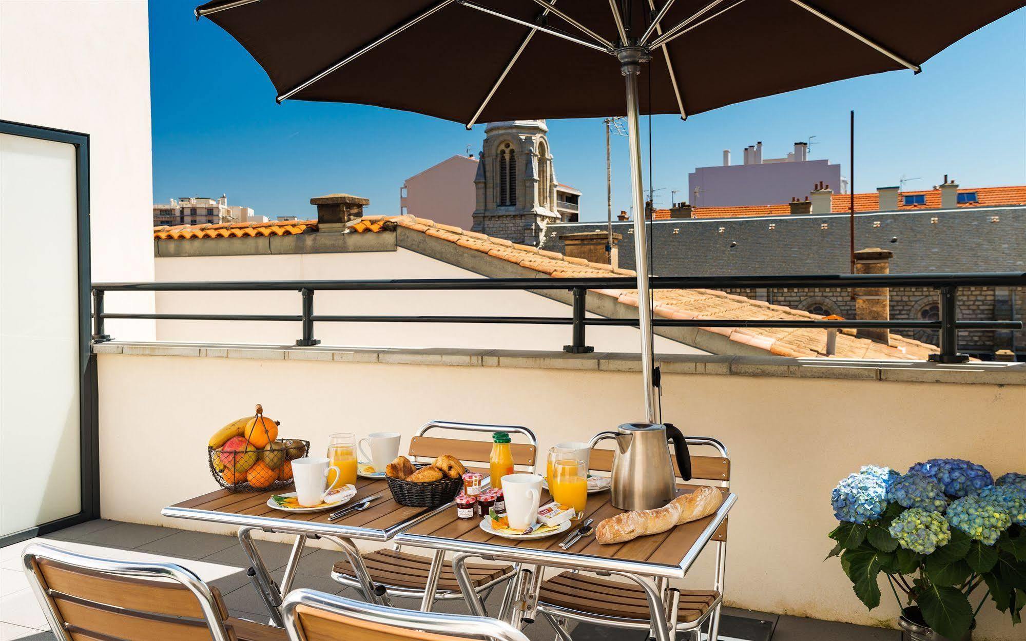 Lagrange Vacances Les Patios Eugenie Biarritz Kültér fotó